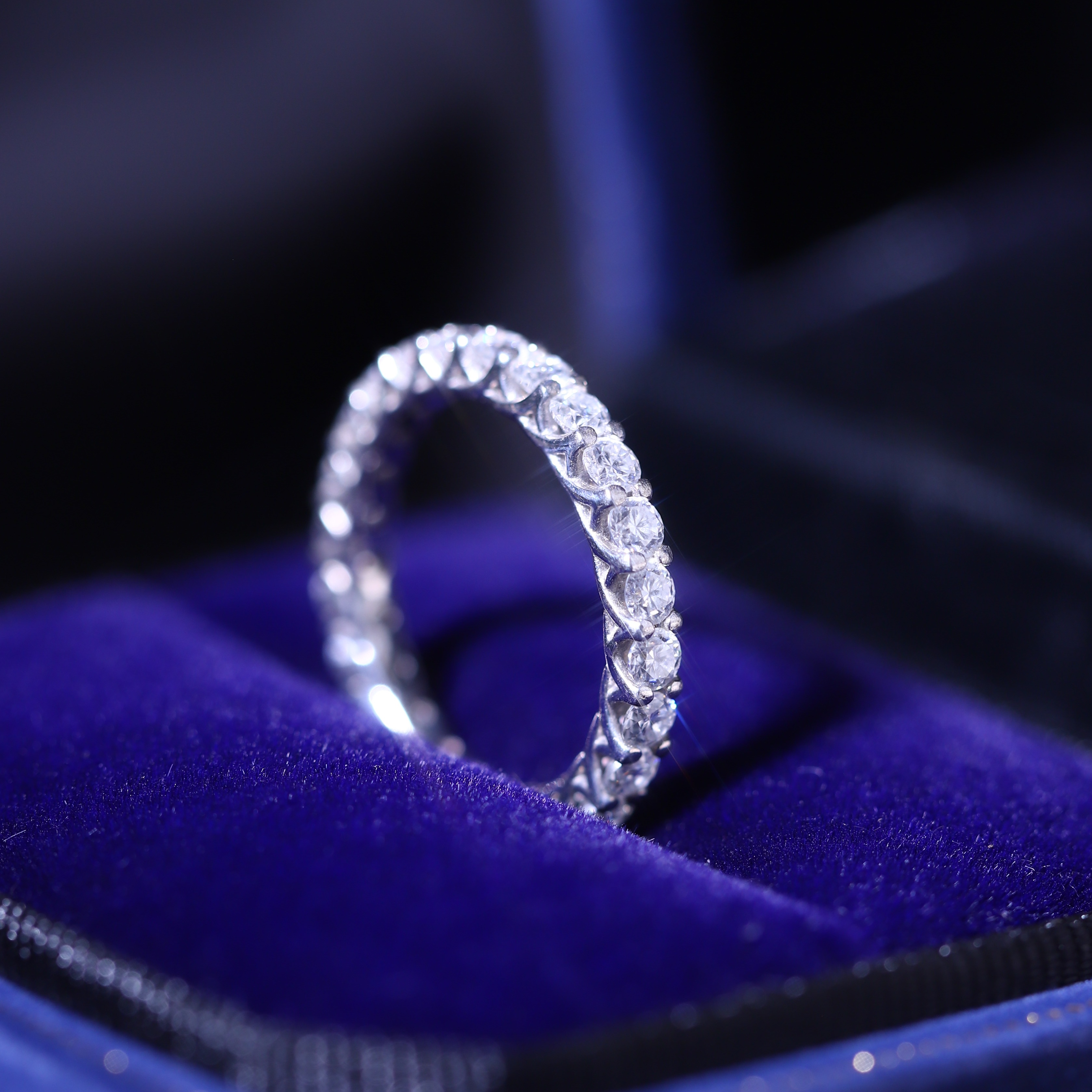 Nhẫn Eternity FULL MOISSANITE 2.6li - SRI010