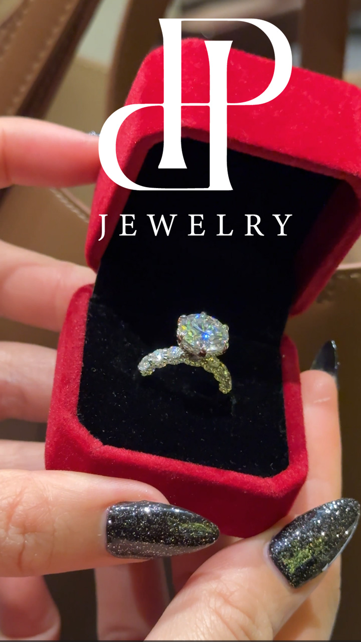 HPJ TỎA SÁNG  - FULL MOISSANITE VIÊN CHỦ 10 LI  SANG TRỌNG, LẤP LÁNH, NỔI BẬT. SRE268