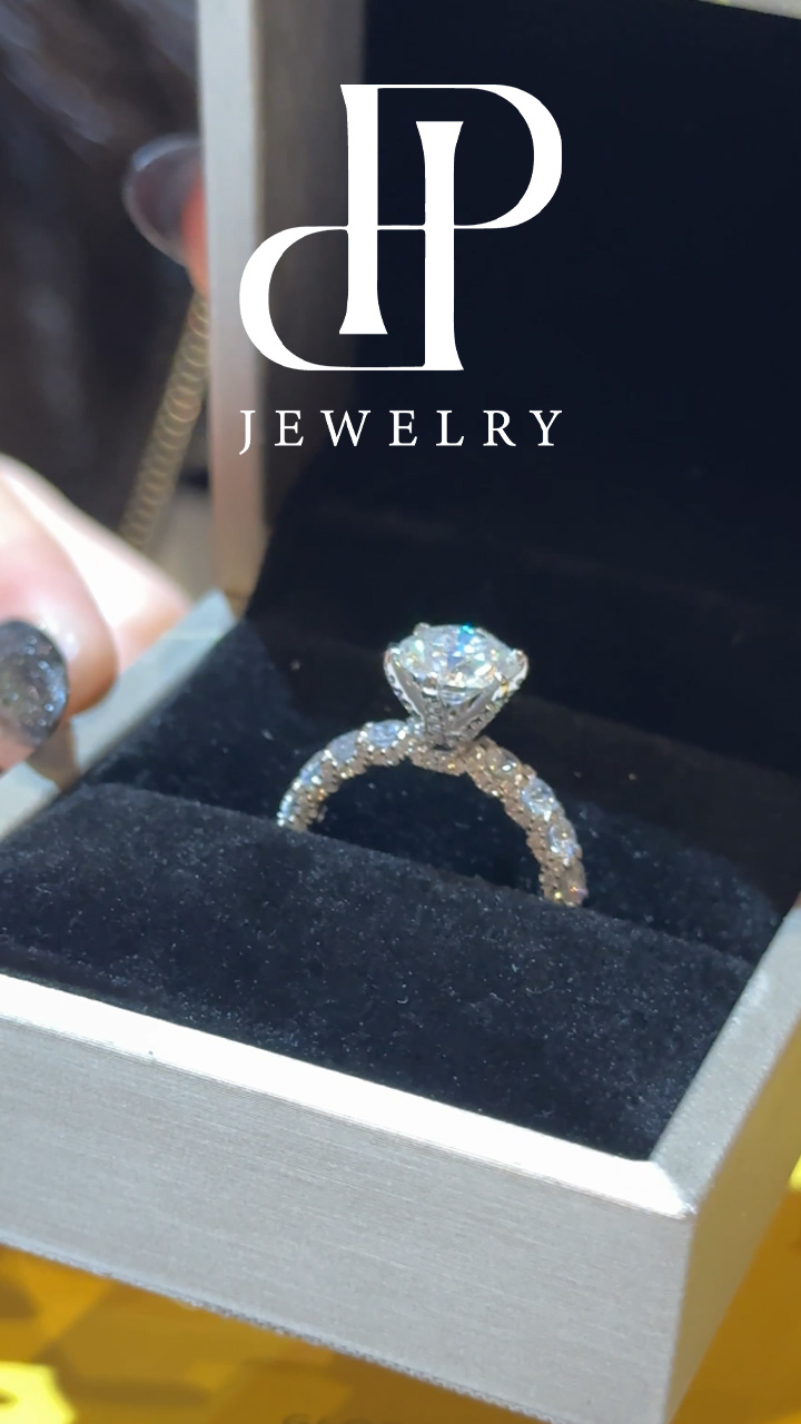 HPJ Rực Rỡ -  FULL MOISSANITE viên chủ 8.1 li, dành cho những cô gái thích sự lấp lánh - SRE079