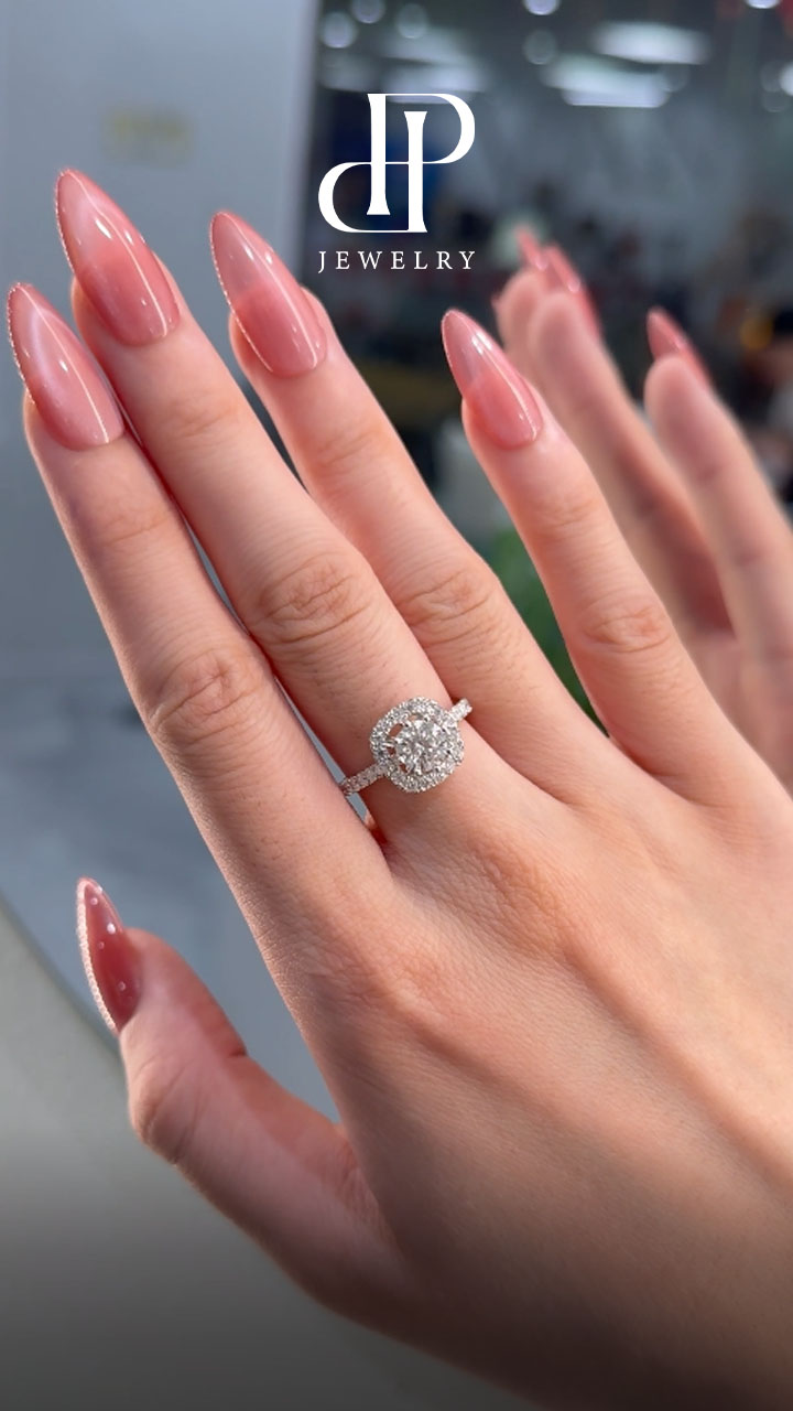 NHẪN HALO VUÔNG FULL MOISSANITE – VẺ ĐẸP THANH LỊCH CHUẨN QUÝ PHÁI - SRE197