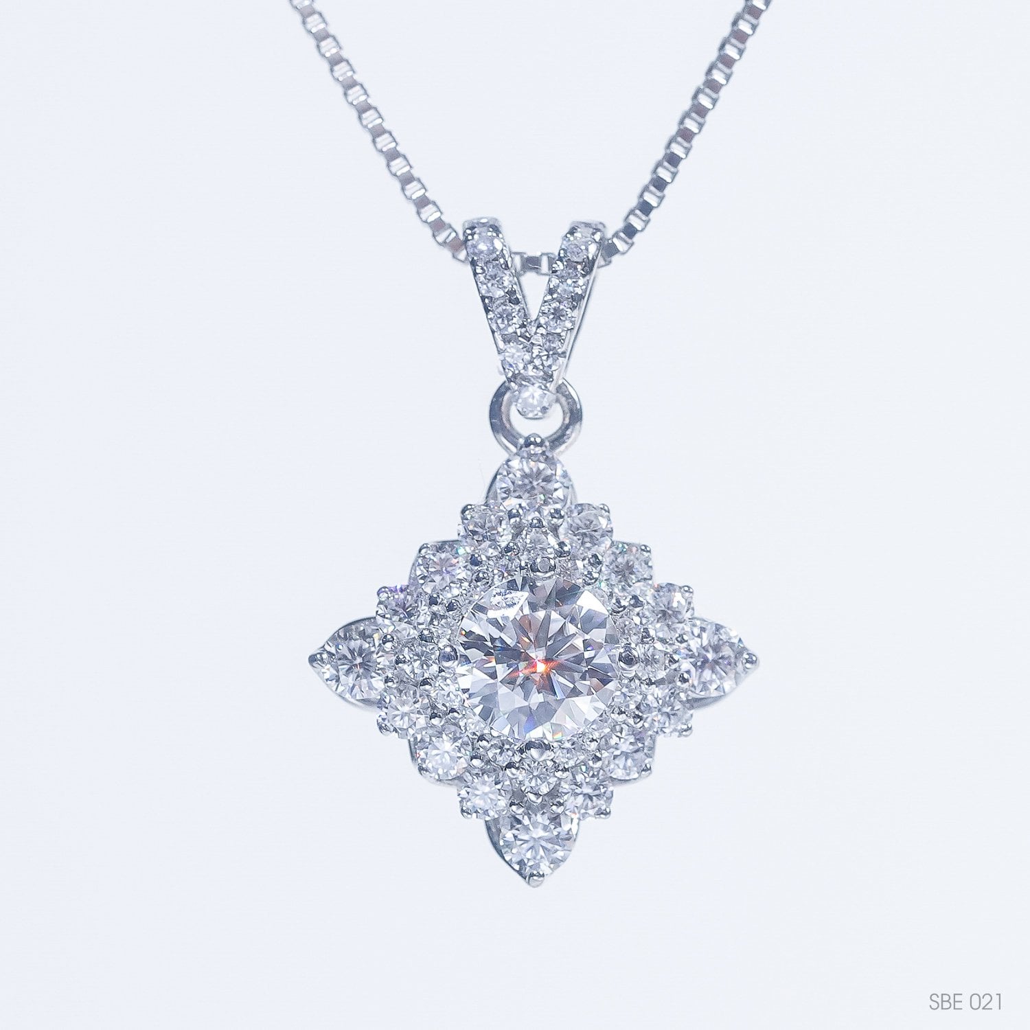 Mặt dây Halo vuông spe021 ổ 5.4mm