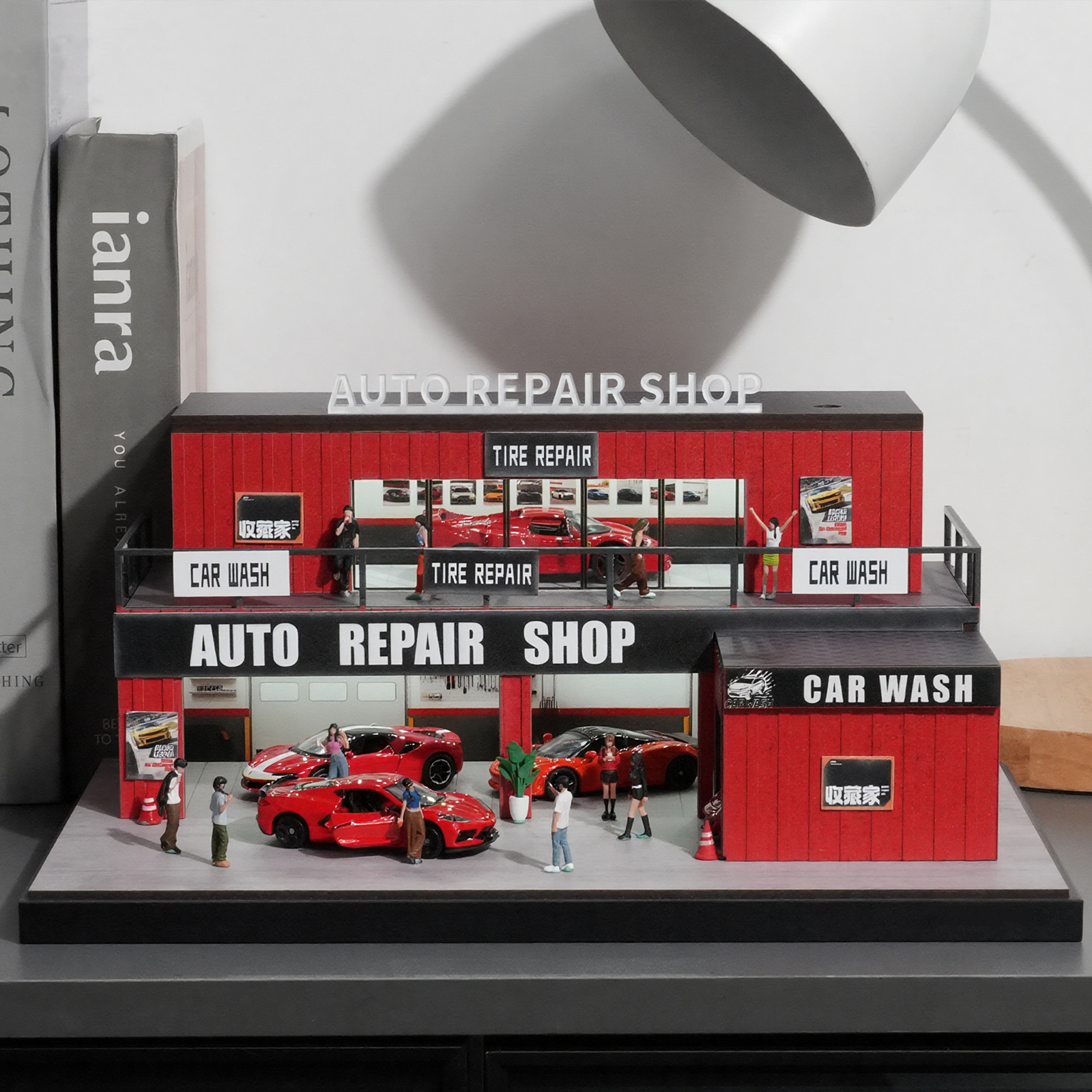 Diorama 1:64 Container Repair Garage