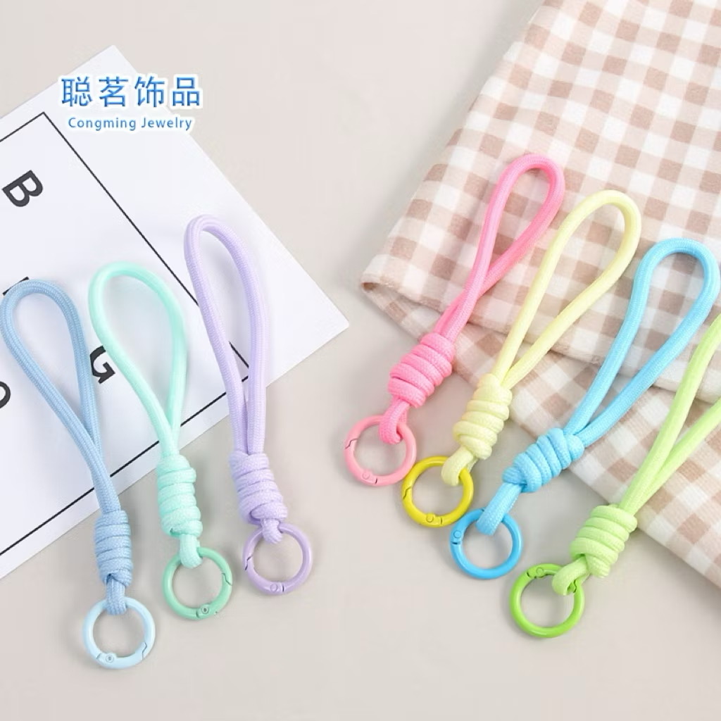 Móc khoá dây dù treo điện thoại/thú bông màu pastel