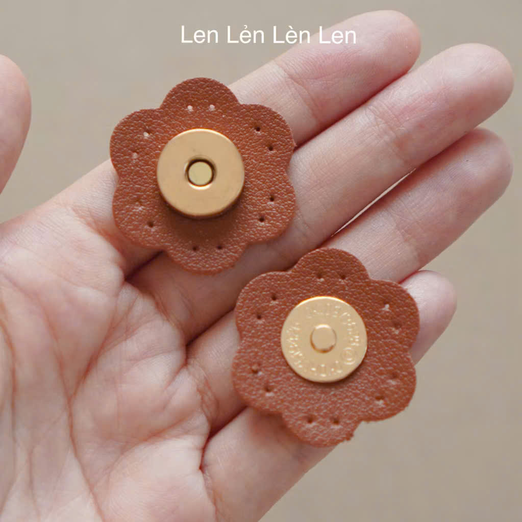 Nút hít gài hình hoa chất liệu da PU 15mm (tính cả hoa 35mm)