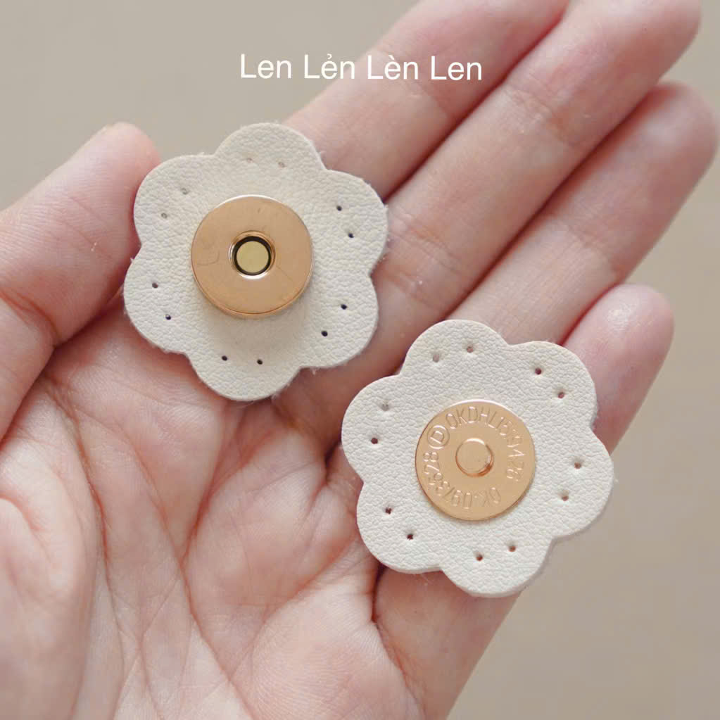 Nút hít gài hình hoa chất liệu da PU 15mm (tính cả hoa 35mm)