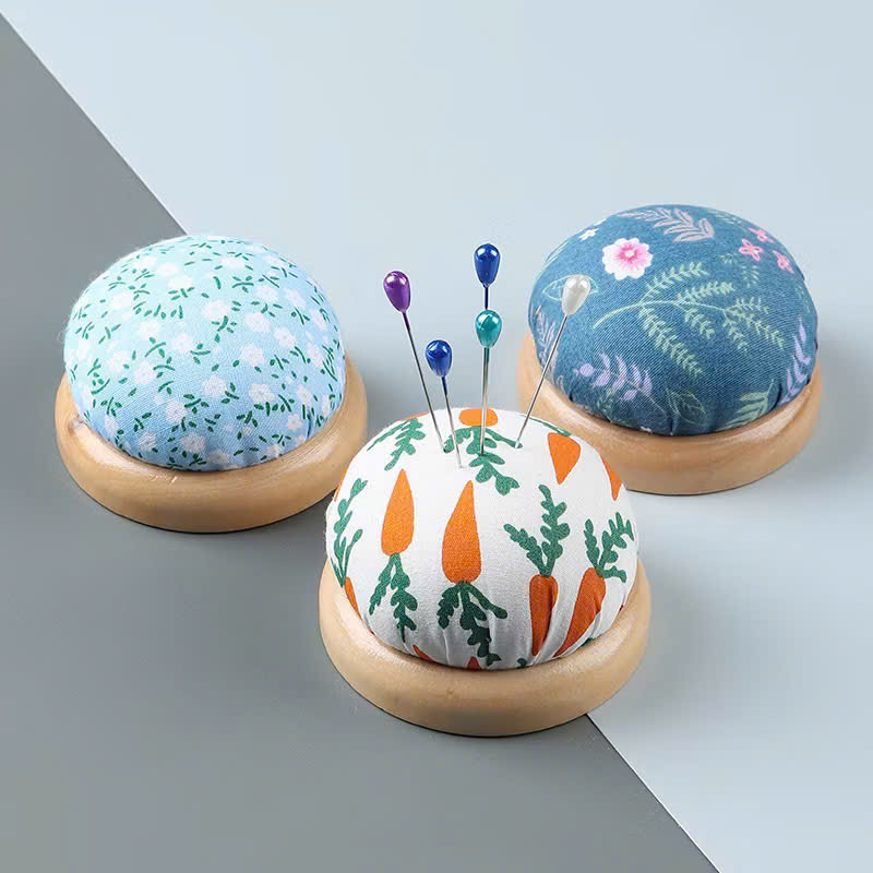 Gối Cắm Kim đế gỗ chắc chắn, màu ngẫu nhiên