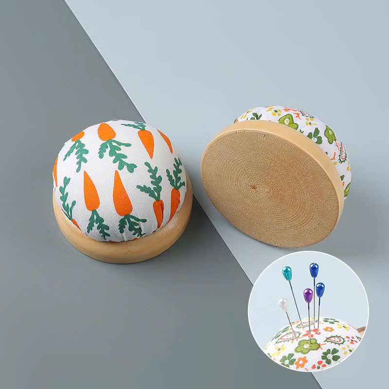 Gối Cắm Kim đế gỗ chắc chắn, màu ngẫu nhiên