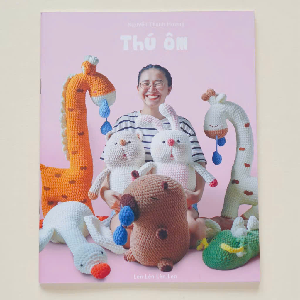 Seri Thú Dị, sách hướng dẫn móc thú bông Amigurumi