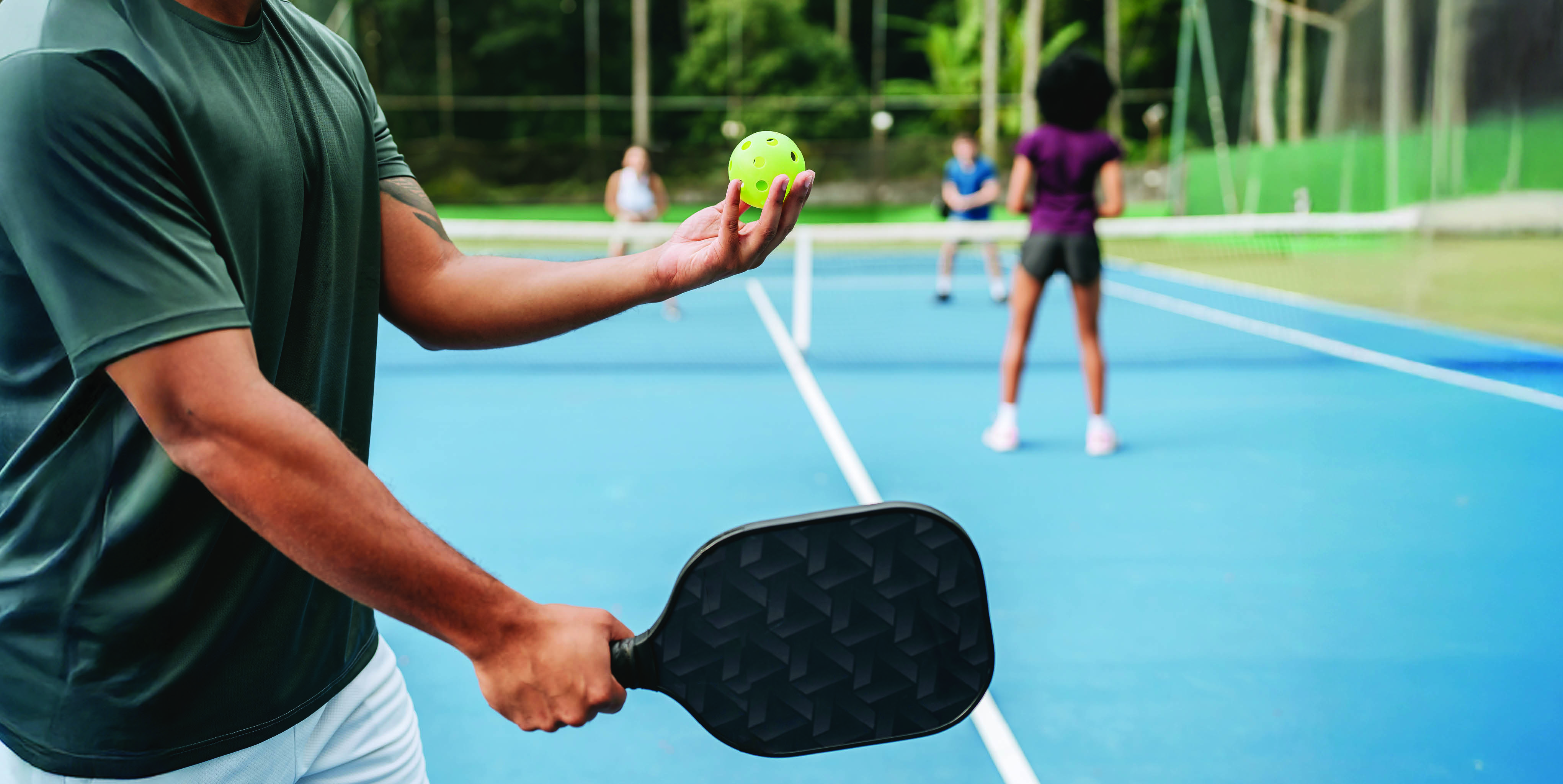 Cách chọn vợt Pickleball theo loại bóng: yếu tố mà ít người để ý