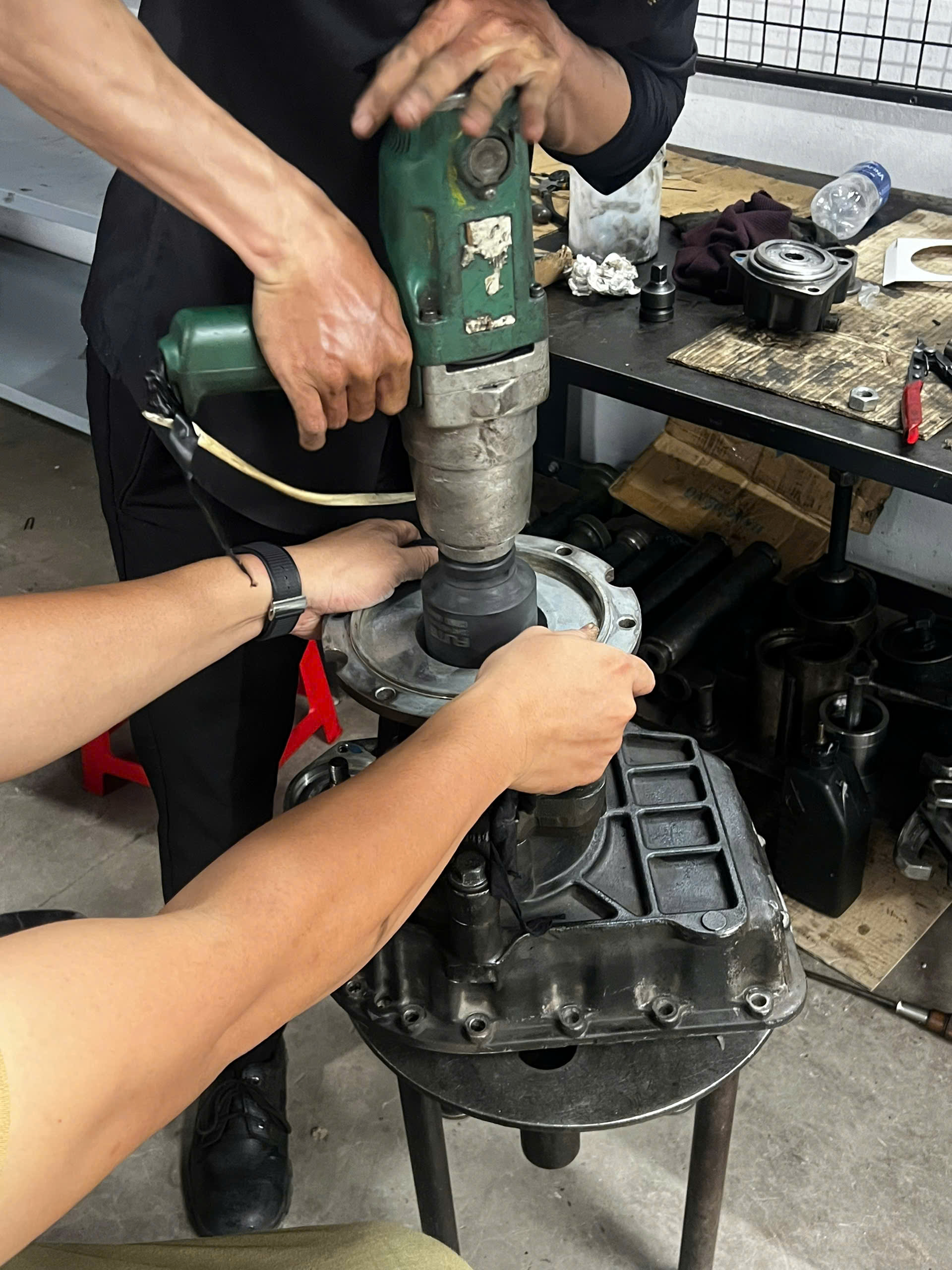 SỬA CHỮA HỘP SỐ 