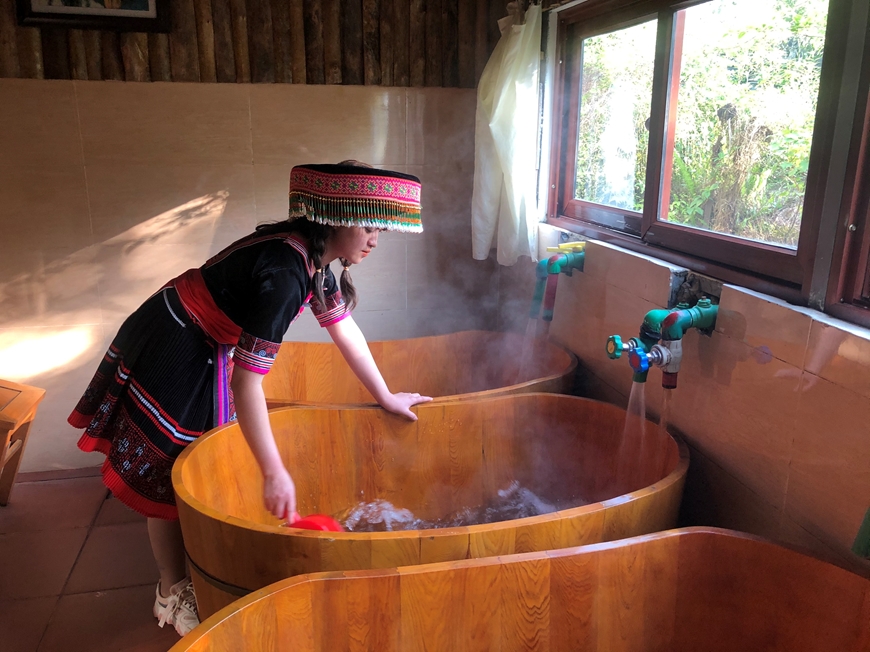 Bồn tắm gỗ spa