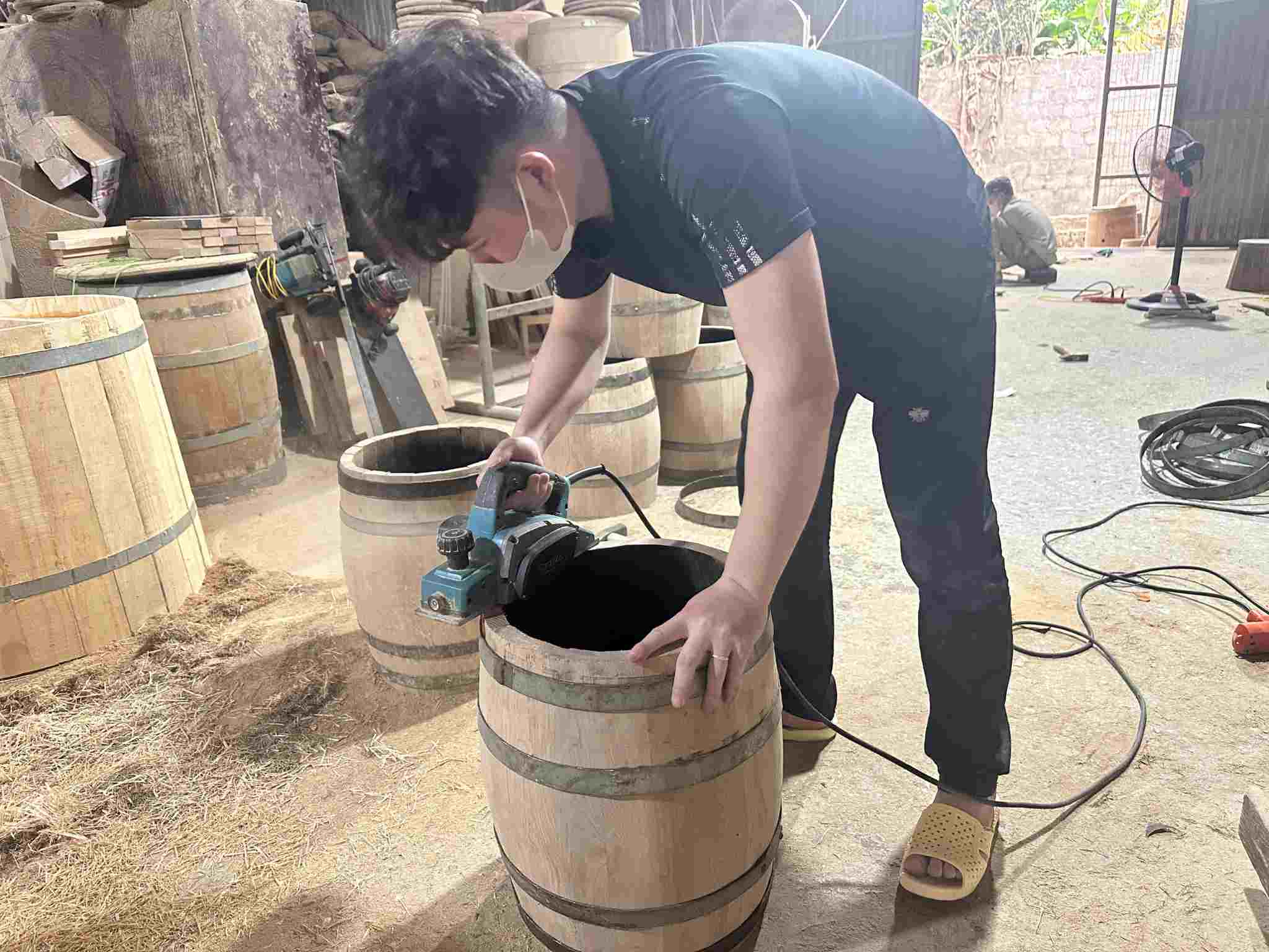 Thùng gỗ sồi 100 lít Đồ Gỗ Tố Giang