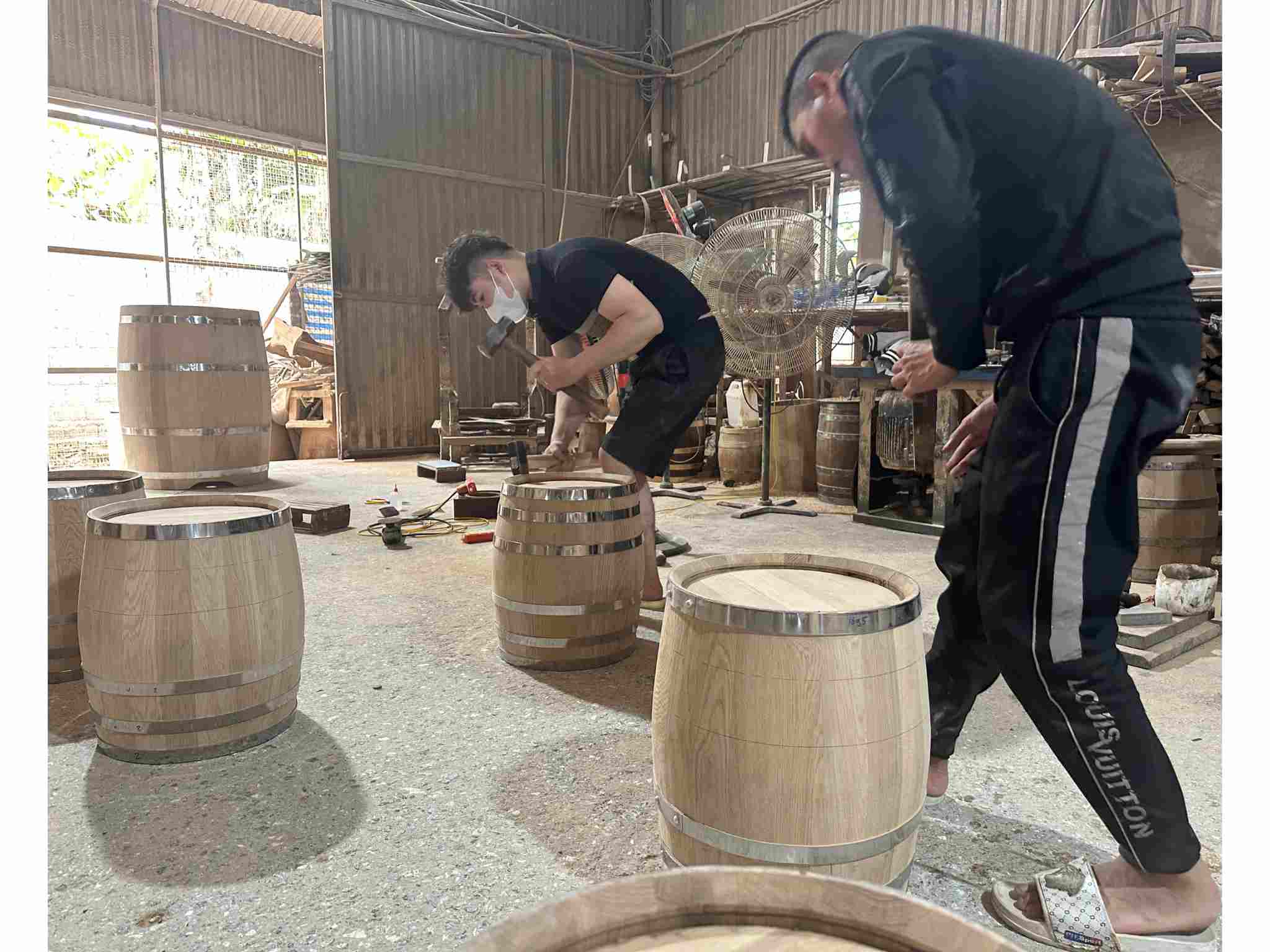 sản xuất thùng gỗ sồi 30 lít