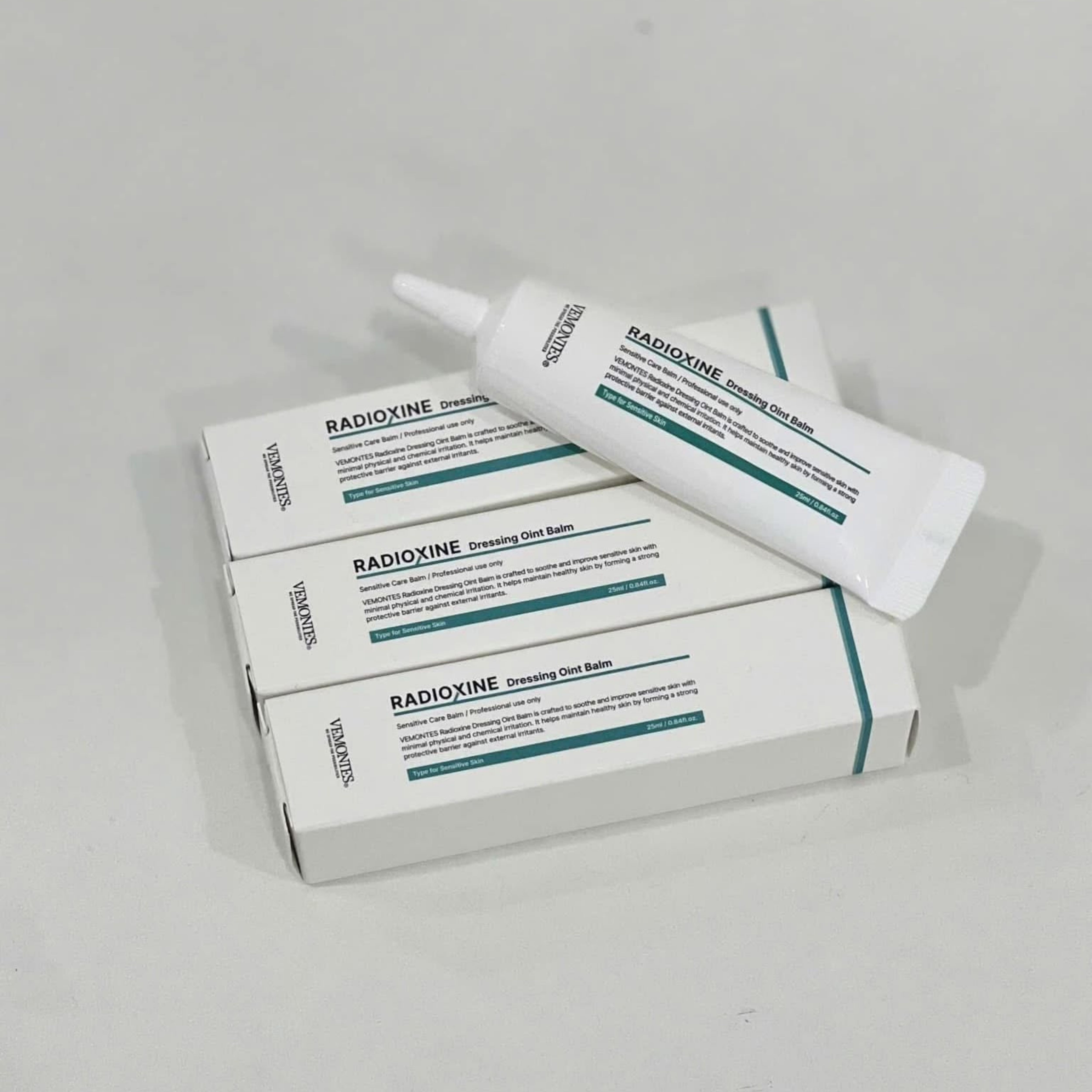 Balm phục hồi & bảo vệ da nhạy cảm, giải pháp “cấp cứu” làn da yếu RADIOXINE OINT BALM
