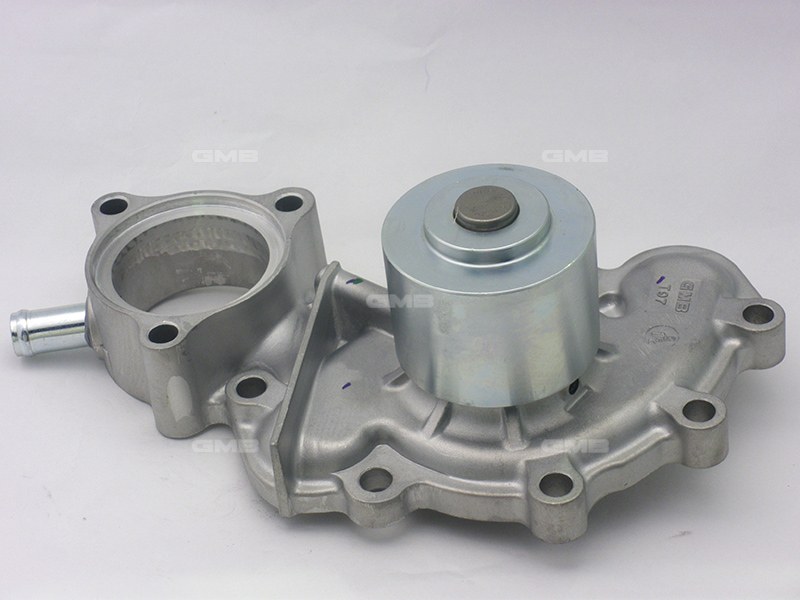 GWT97A - Bơm Nước Toyota LAND CRUISER PRADO 2.7 99-02 HILUX LAND CRUISER 3.4 95-05 GMB