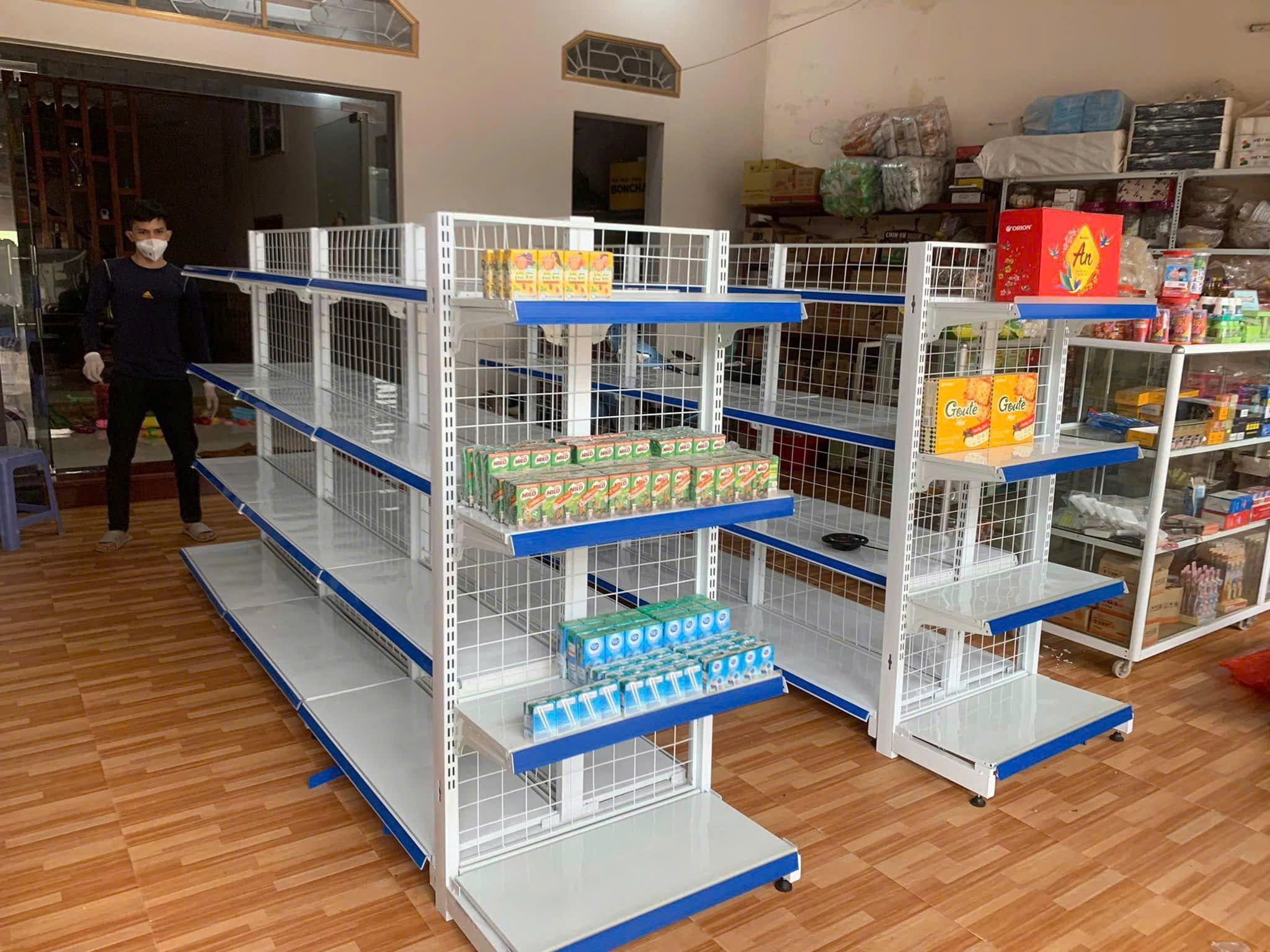 Cách Chia Tầng Giá Kệ Siêu Thị Để Trưng Bày Hiệu Quả Nhất