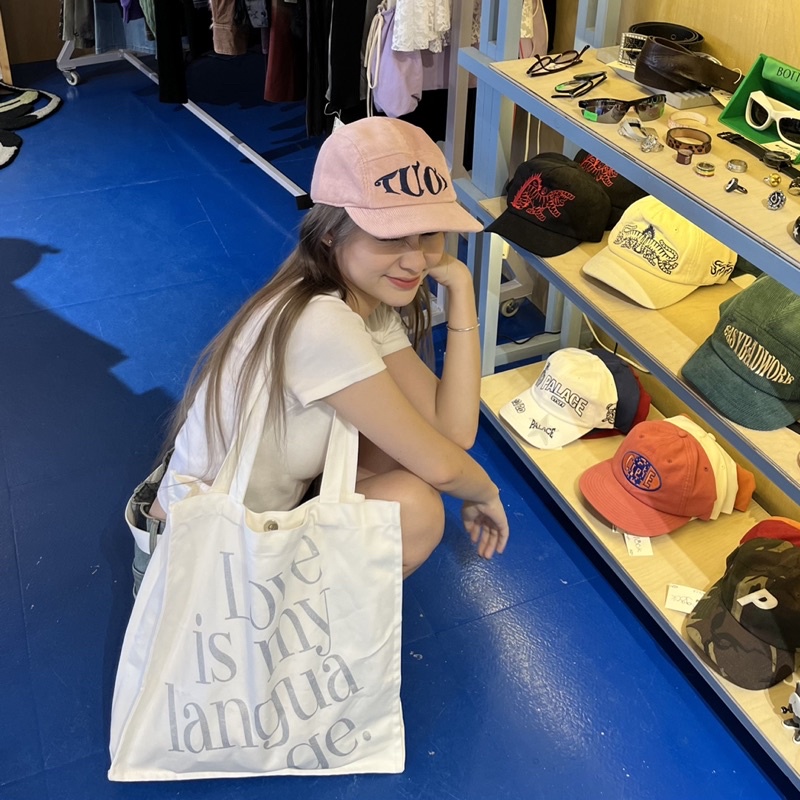 Love is my language Tote