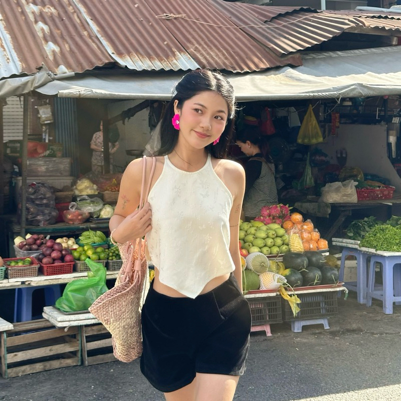 Mẫn Tiên halter top
