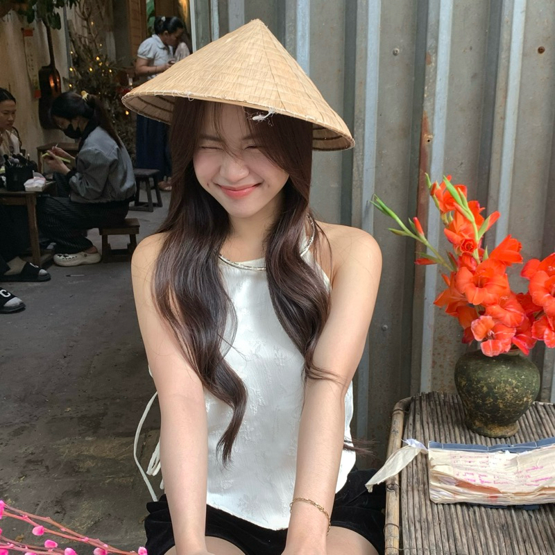 Mẫn Tiên halter top