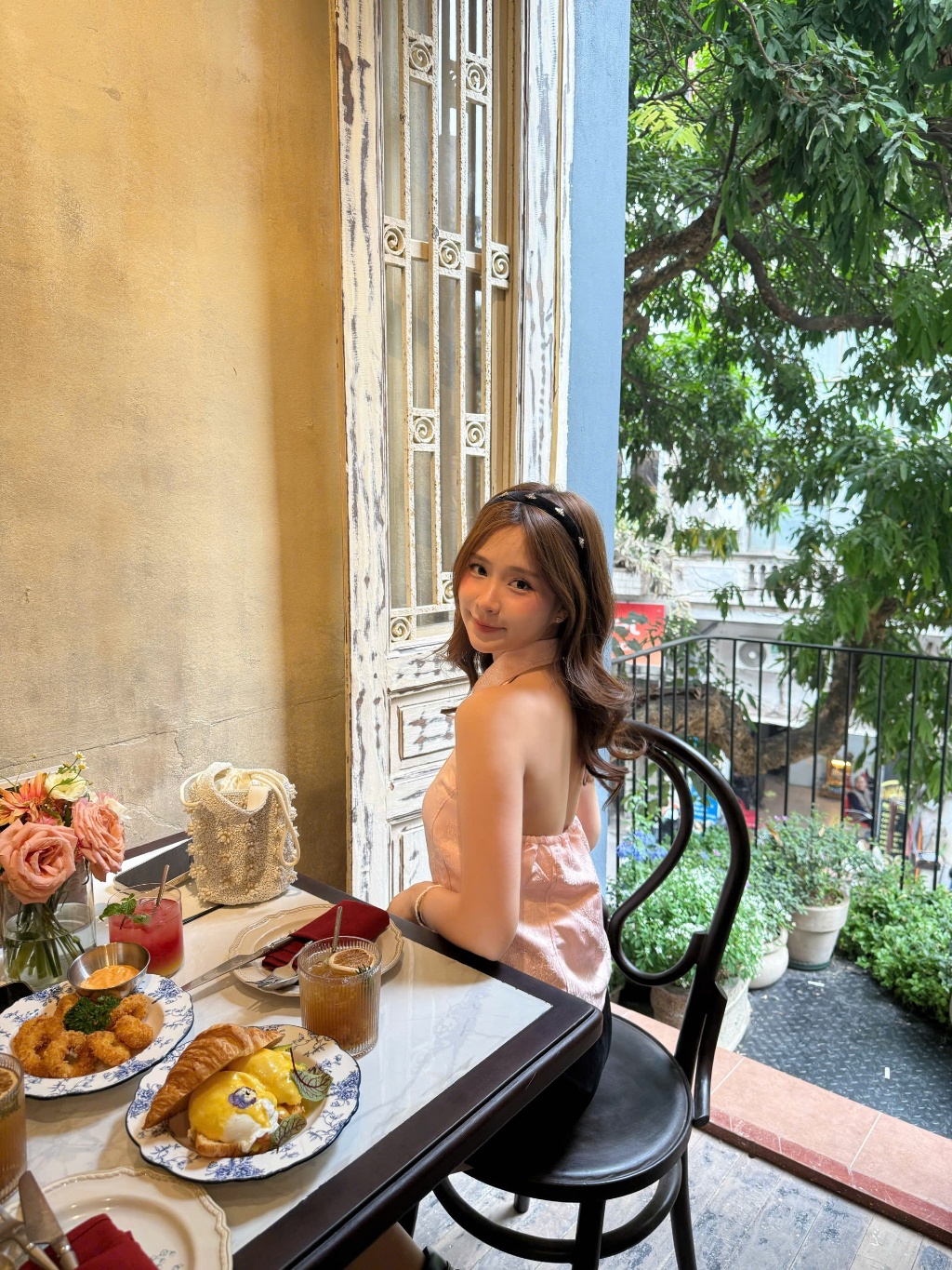 Khuê Vũ halter top