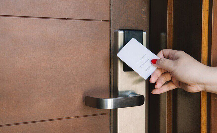 Khóa cửa vân tay thông minh là gì? Cách sử dụng khóa cửa vân tay