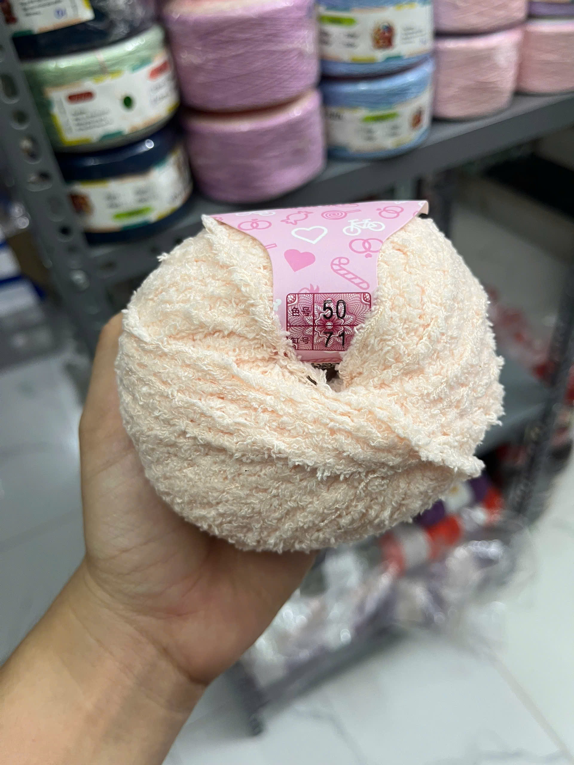 Len bông xù Baby cuộn 50g ( SALE CẮT MÃ)