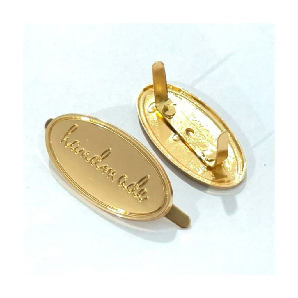 Mác handmade Oval  trang trí túi xách ( 1 cái)