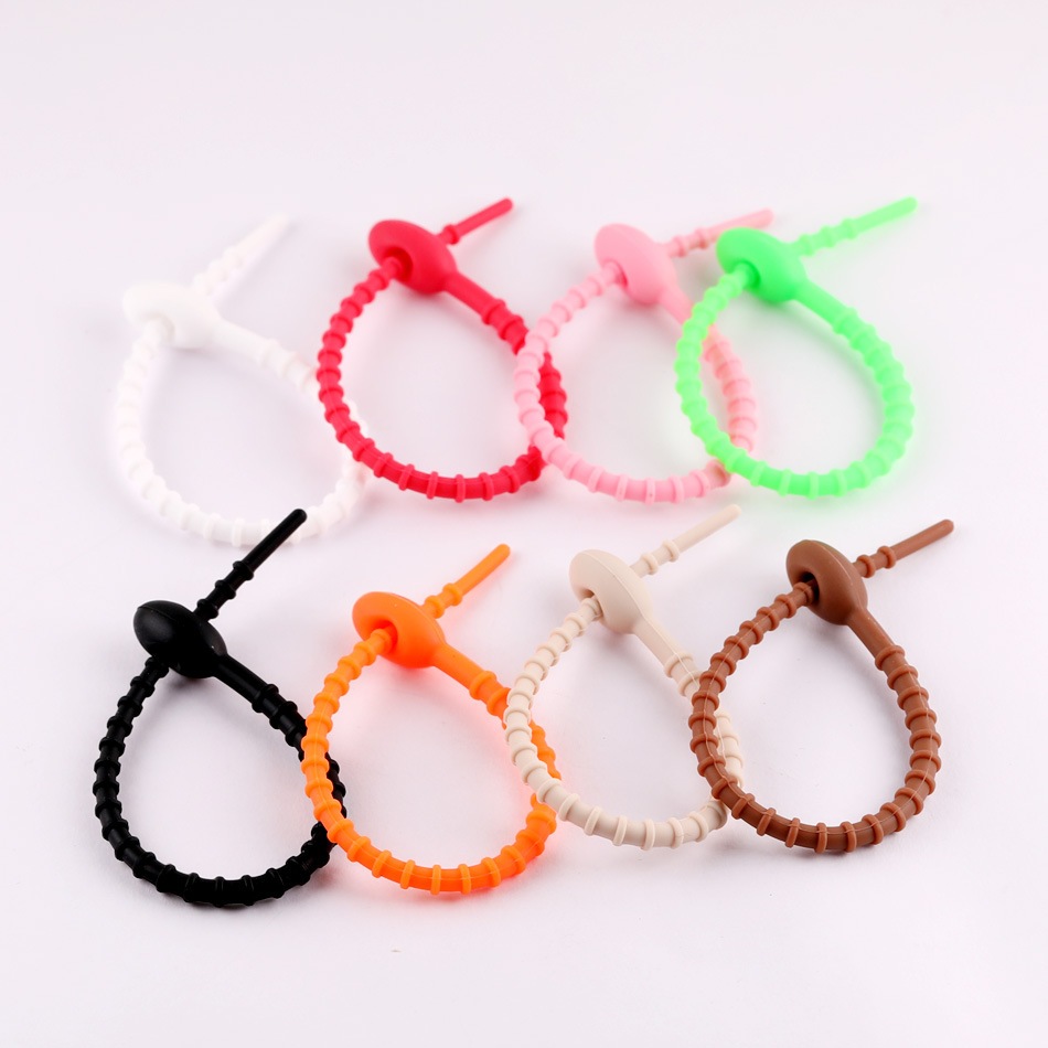 Móc khóa dây Silicone nhiều màu