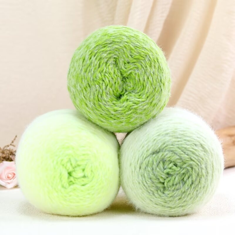 Len lông vũ loang màu (không mác) cuộn 200g