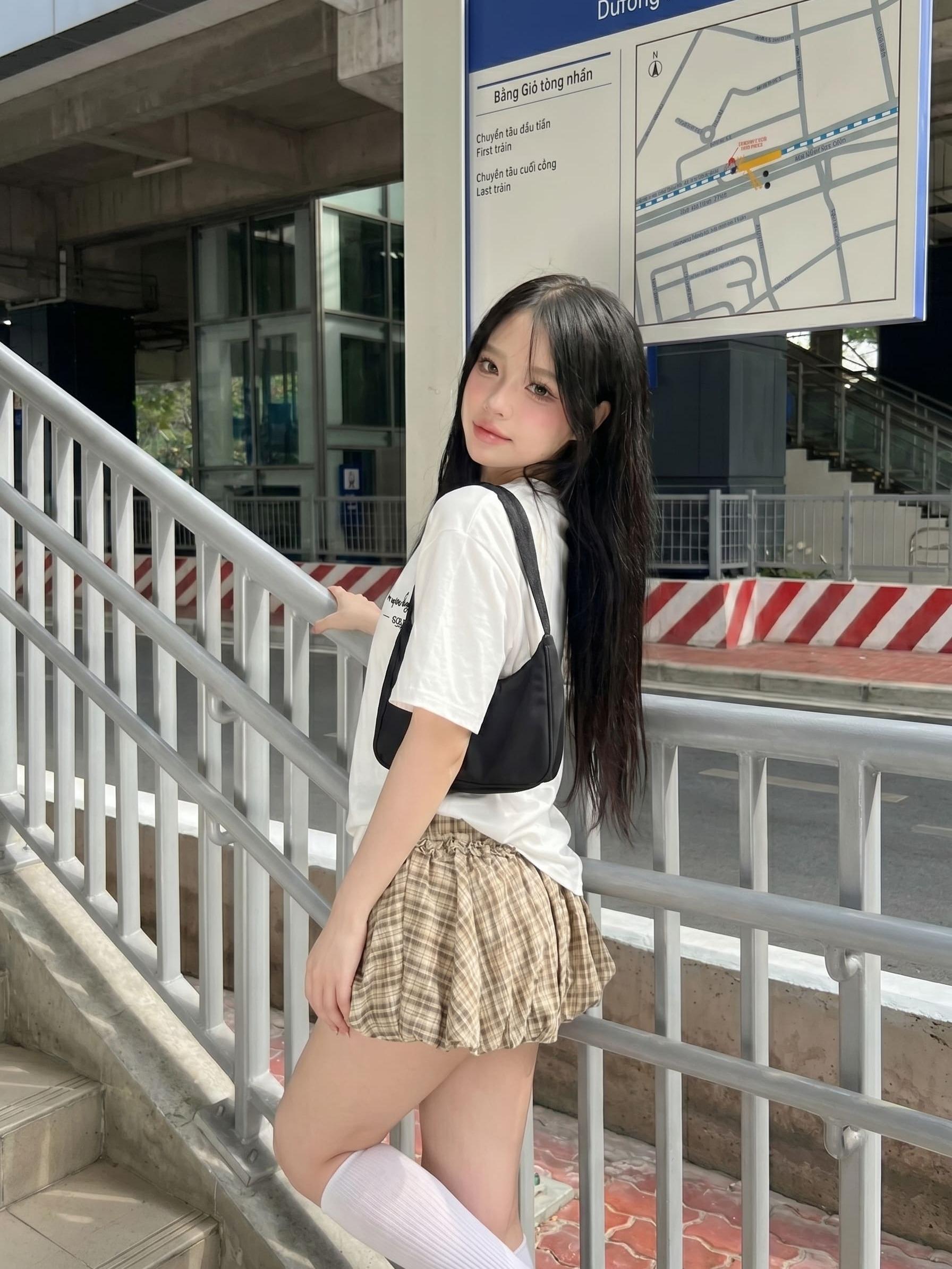 Áo thun boxy streetwear in chữ 100% cotton 250gsm áo phông form rộng nam nữ unisex local brand CLOUDZY JUST
