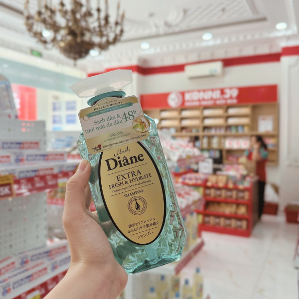 Dầu gội kiểm soát dầu Moist Diane Extra Fresh & Hydrate