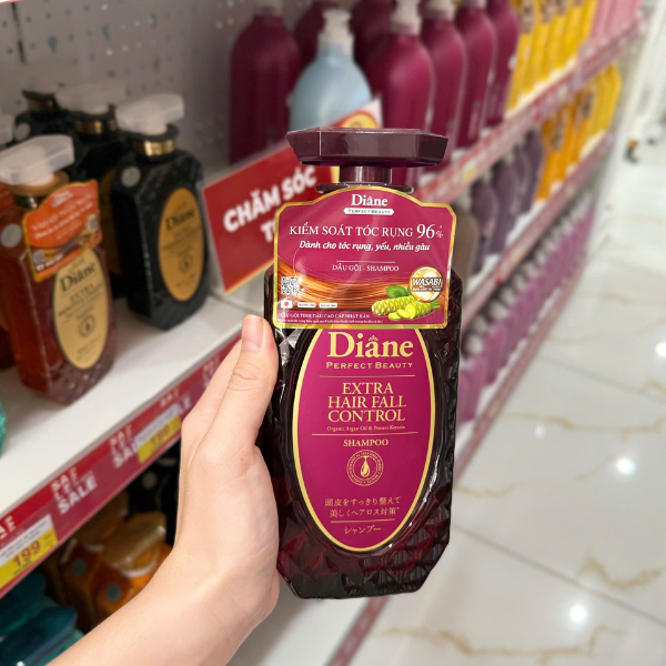 Dầu gội kiểm soát tóc rụng & phục hồi Moist Diane Extra Hair Fall Control