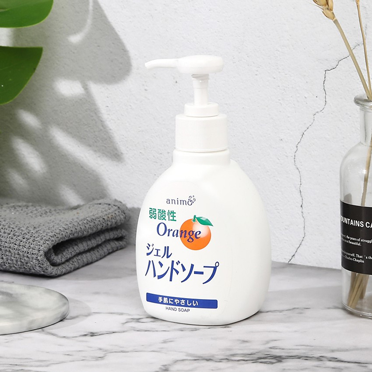 Dung dịch nước rửa tay Rocket hương cam 200ml