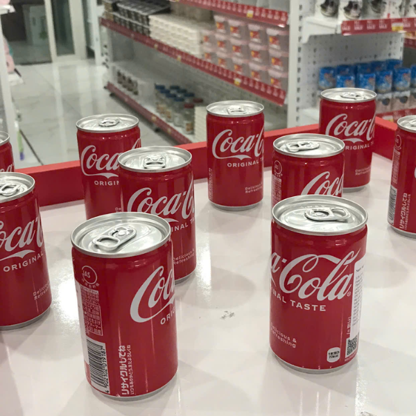 Nước ngọt có ga Coca Cola vị truyền thống 160ml