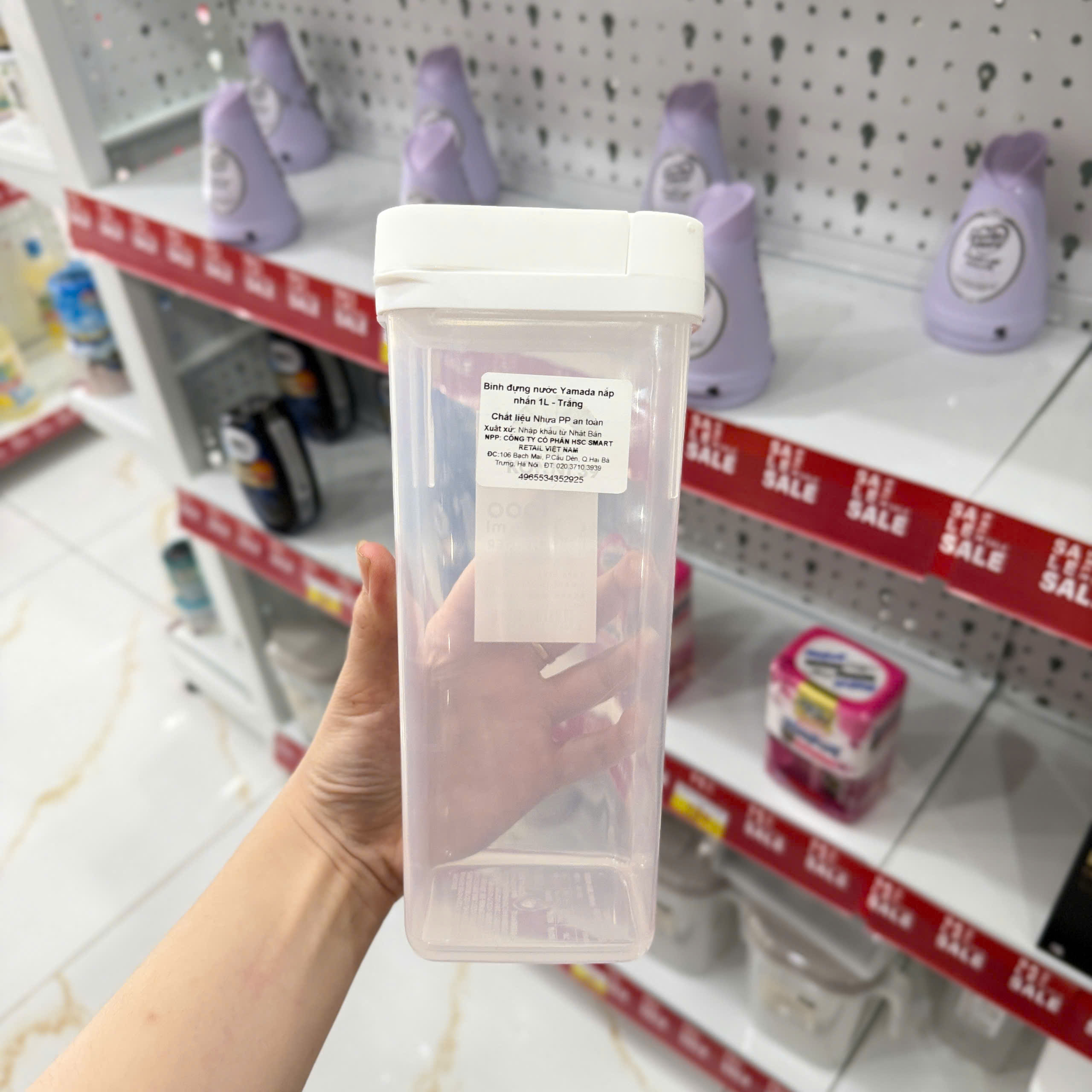 Bình đựng nước Yamada nắp nhấn 1L - Trắng