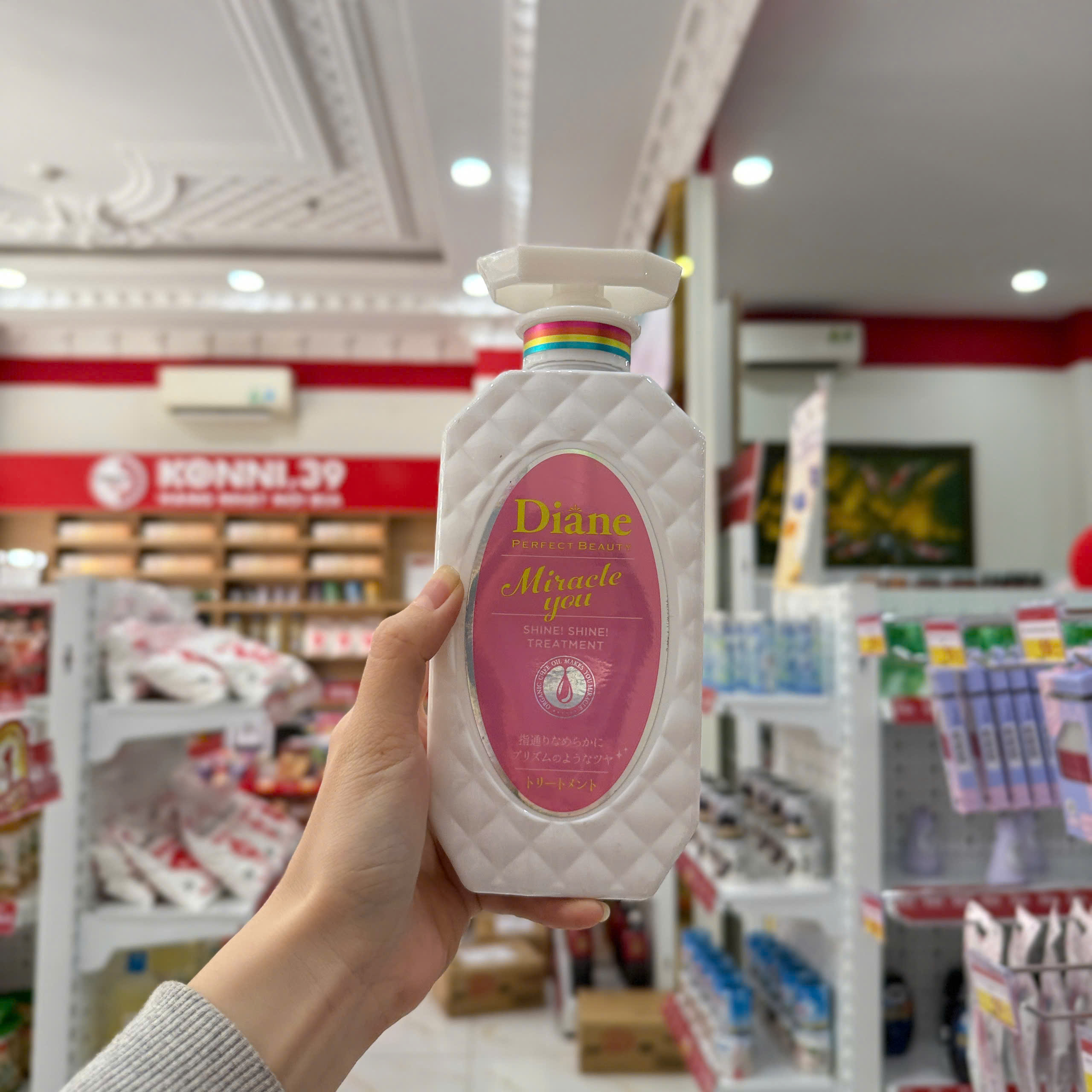 Dầu xả dành cho tóc nhuộm tẩy Diane Miracle You Shine Shine