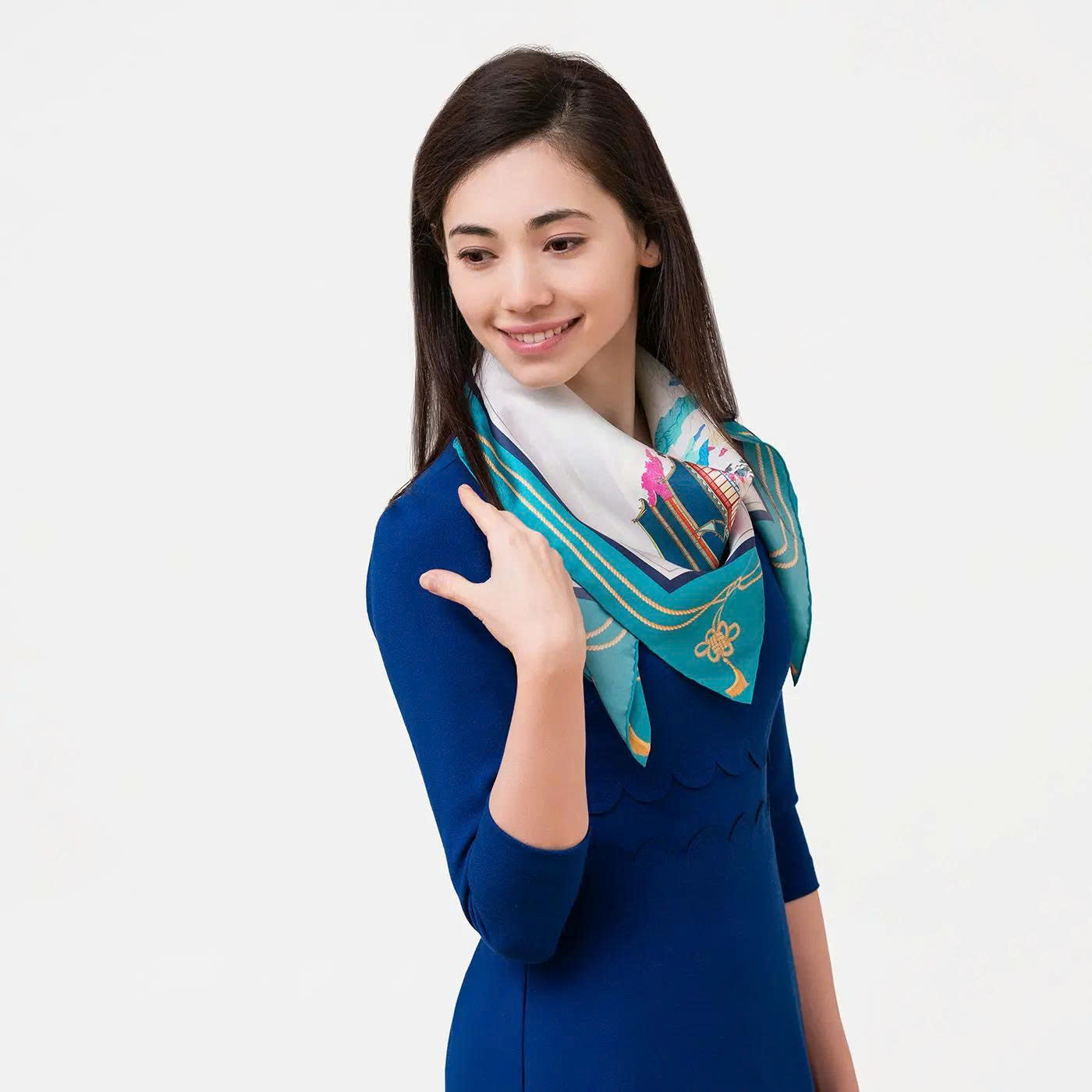 Khăn lụa Vẻ Đẹp Tinh Tế Của Người Hán