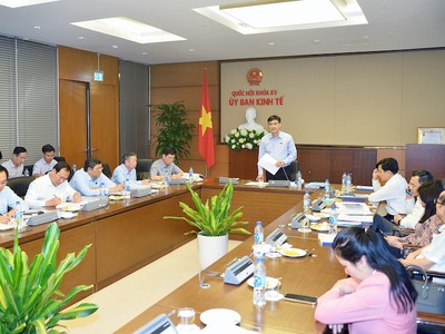 Bắt đầu huy động điện chạy dầu, cả nước sẽ sớm đạt mức tiêu thụ 1 tỷ kWh/ngày