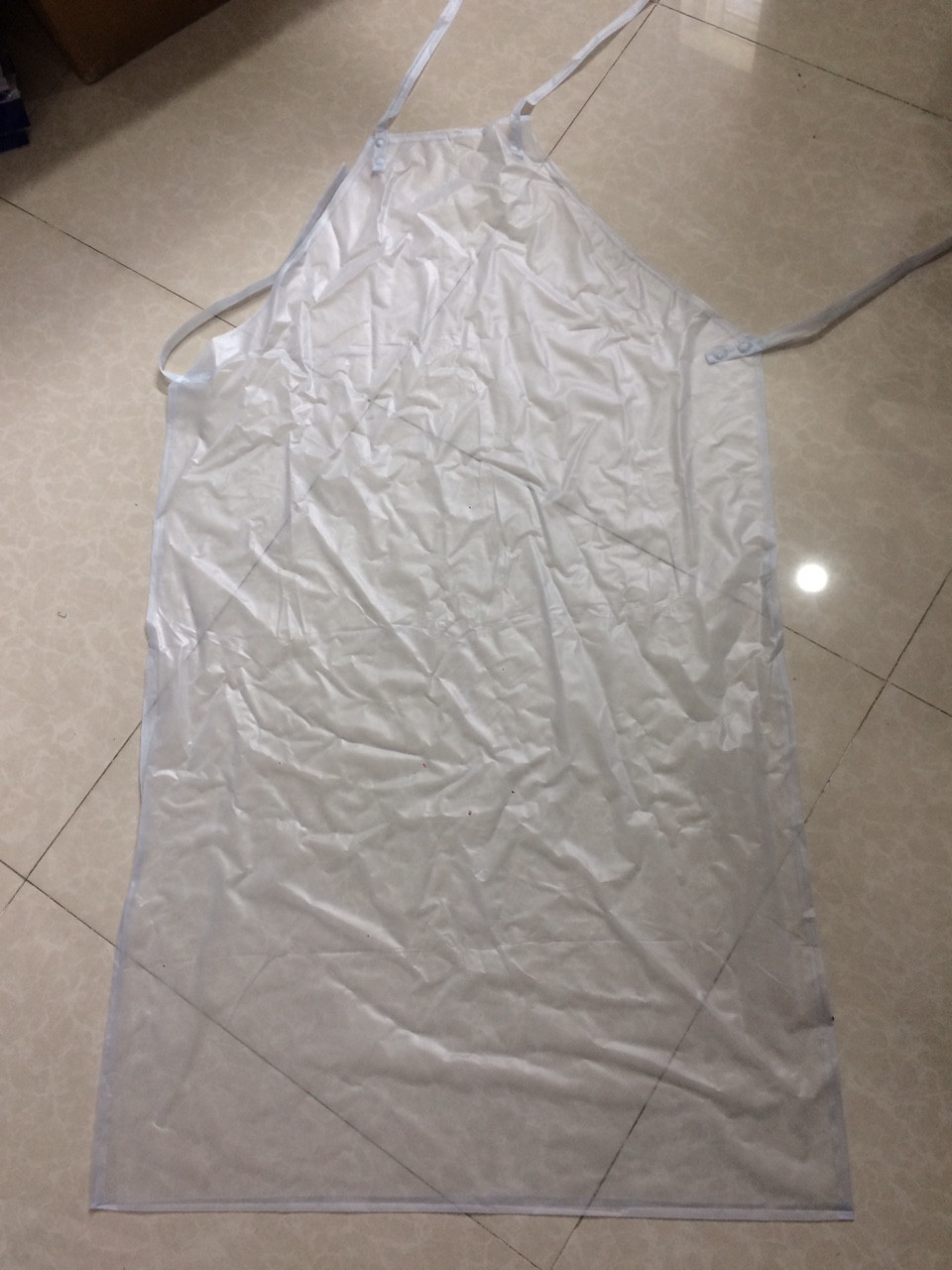 Tạp dề nhựa trắng PVC. Yếm. size M