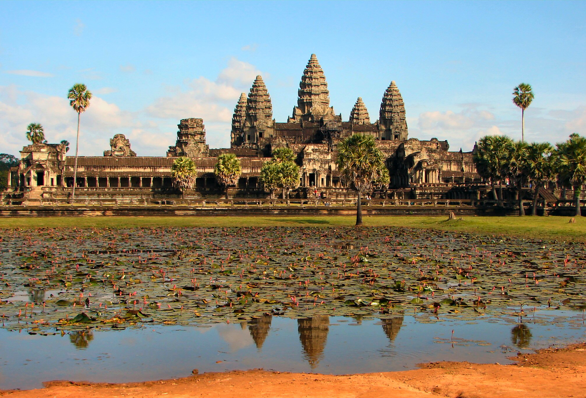 DU LỊCH CAMPUCHIA: ANGKOR WAT – PHNOM PENH 2025 (VJ)
