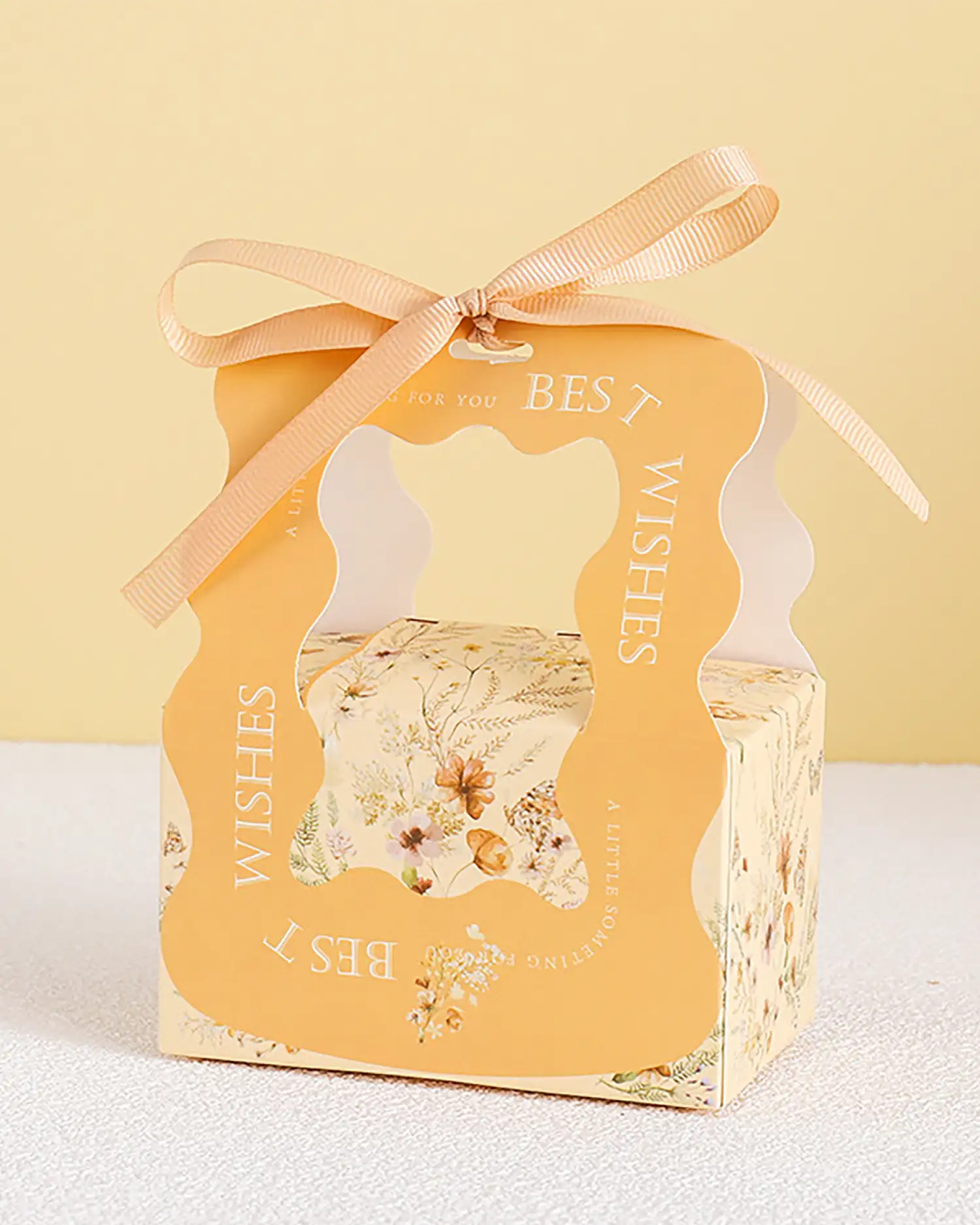 Hộp bánh LiLy Sinh nhật