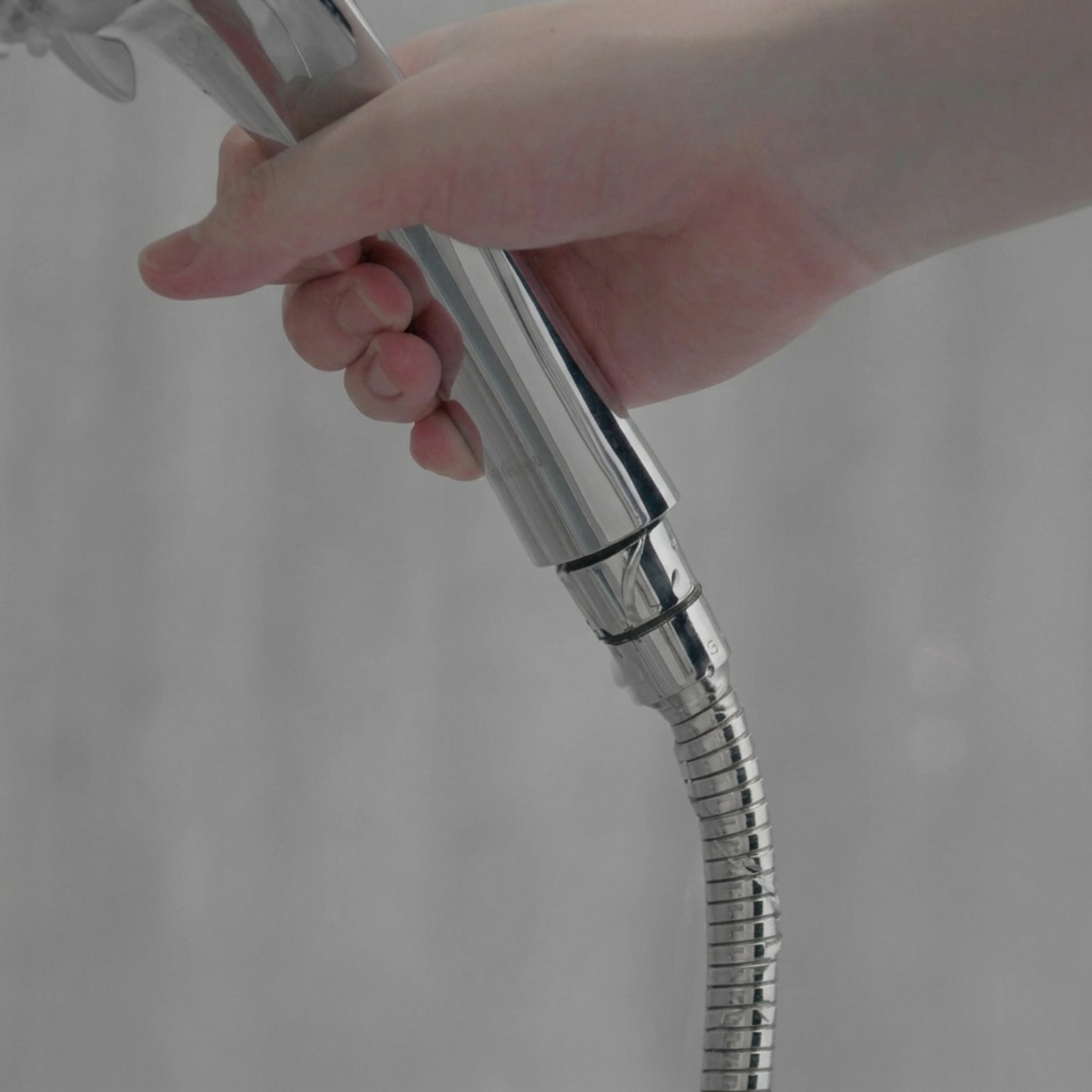 Hướng dẫn bảo dưỡng Dây sen tay Viglacera bị rò rỉ