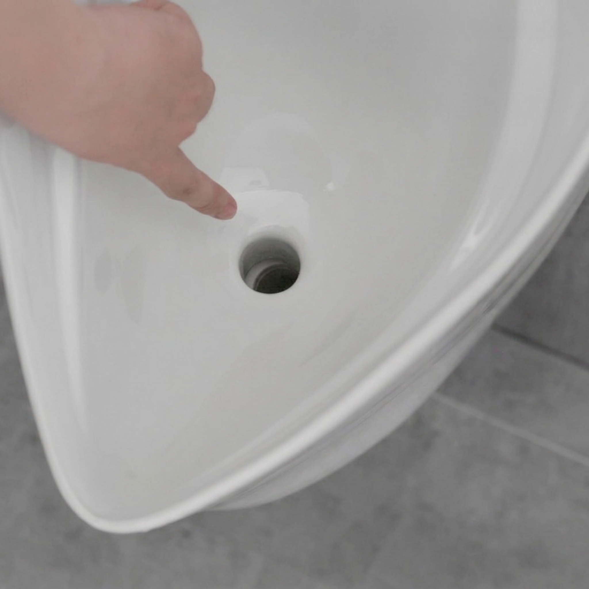 Hướng dẫn bảo dưỡng Bồn tiểu treo tường Viglacera | Xử lý bồn tiểu có mùi hôi