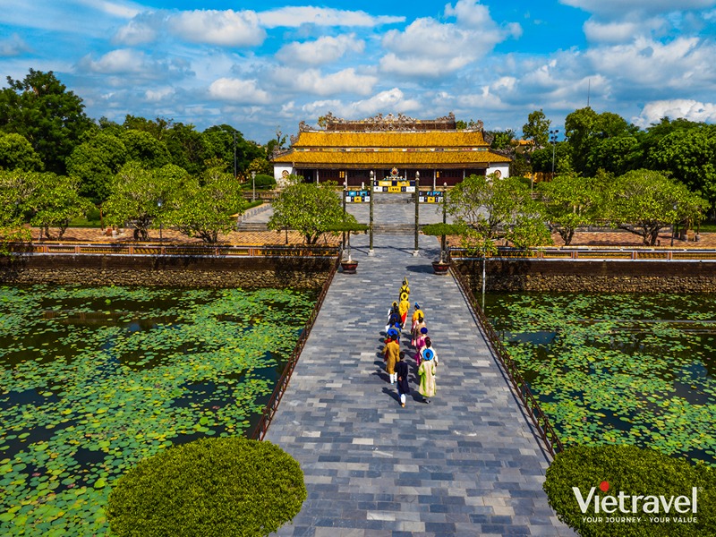 Huế – La Vang – Phong Nha – Bà Nà – Hội An – Đà Nẵng – Làng Hương Thủy Xuân Huế Plaza – Cầu Vàng