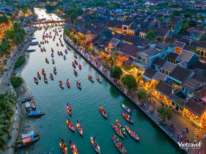 Huế – La Vang – Phong Nha – Bà Nà – Hội An – Đà Nẵng – Làng Hương Thủy Xuân Huế Plaza – Cầu Vàng