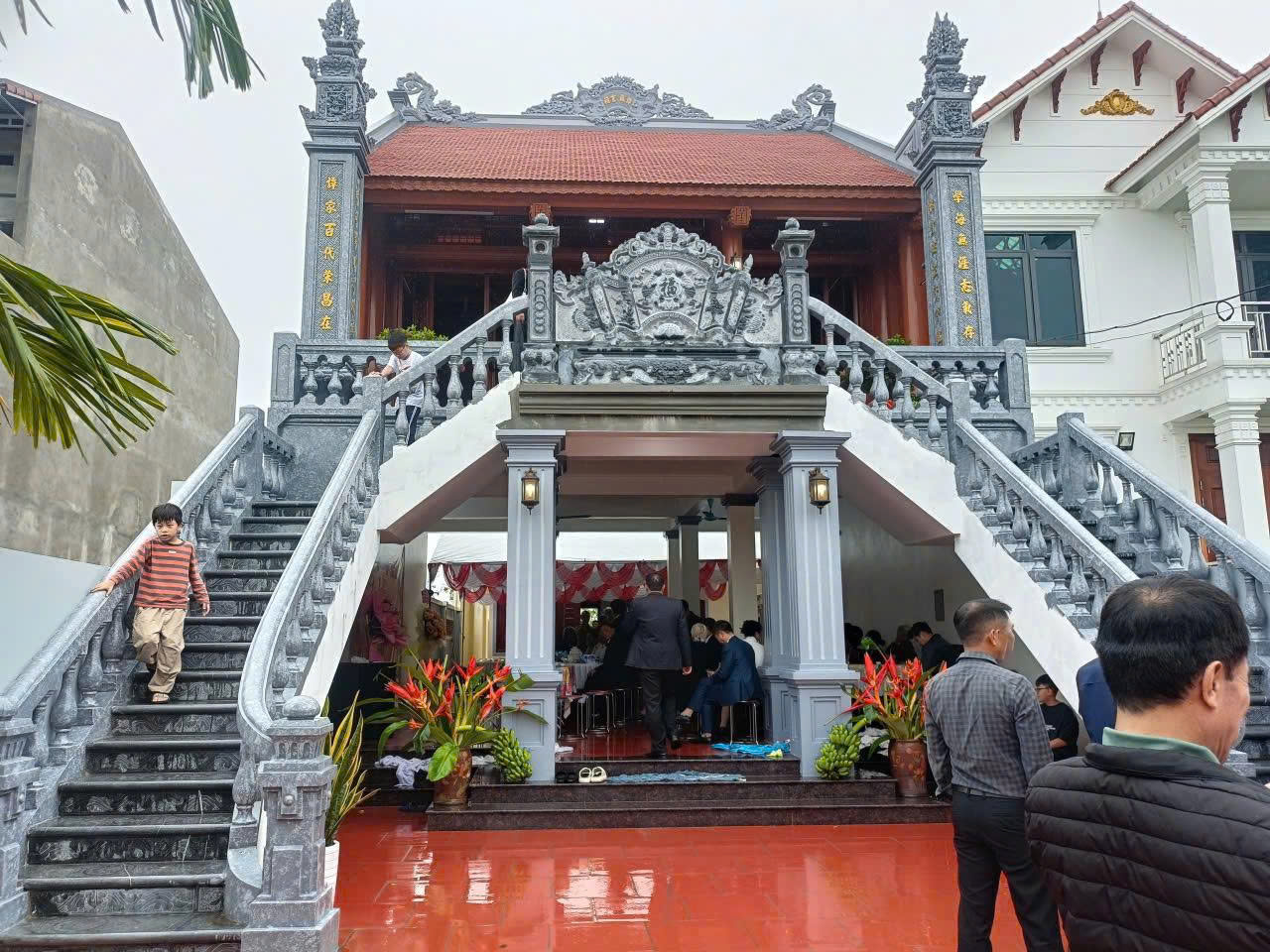 Xây nhà thờ 3 gian bê tông giả gỗ tại Diễm Châu – Nghệ An