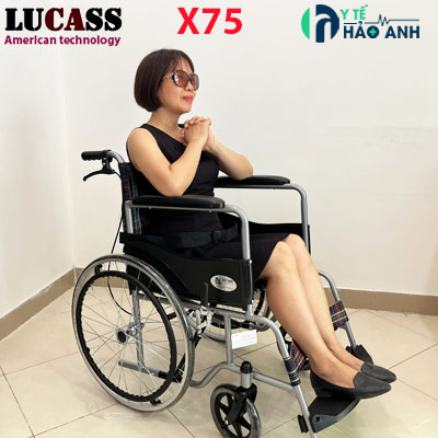 Xe lăn tiêu chuẩn bánh tăm Lucass X75