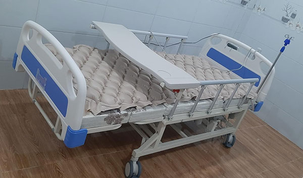 Giường điều khiển bằng điện Lucass GB-T5E