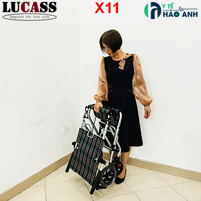 Xe lăn du lịch bánh đúc nhỏ Lucass X11