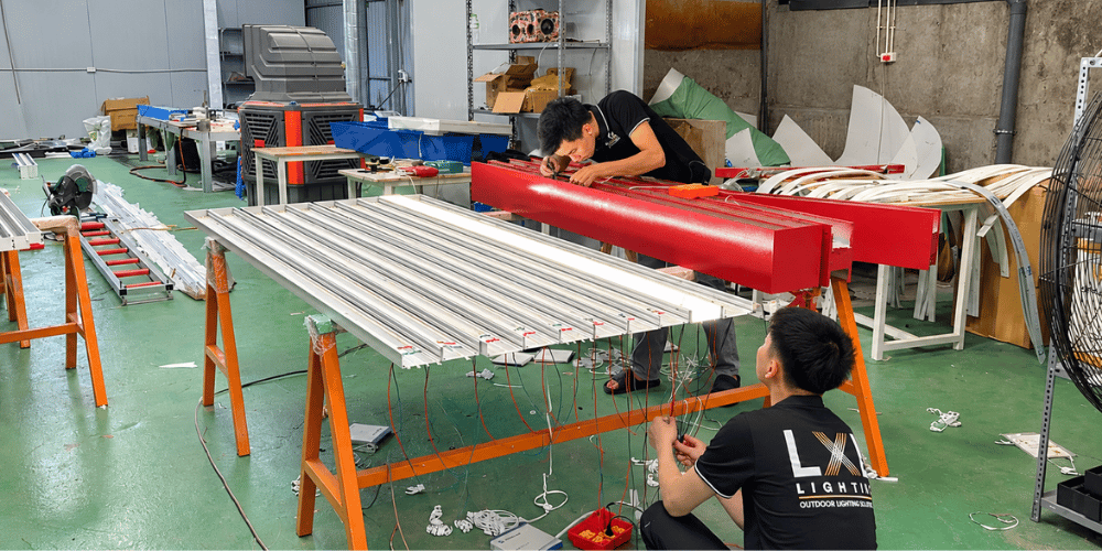 lắp led đèn nhôm profile